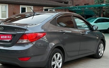 Hyundai Solaris II рестайлинг, 2012 год, 820 000 рублей, 2 фотография