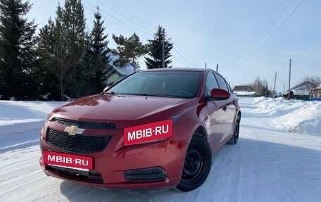 Chevrolet Cruze II, 2010 год, 620 000 рублей, 3 фотография