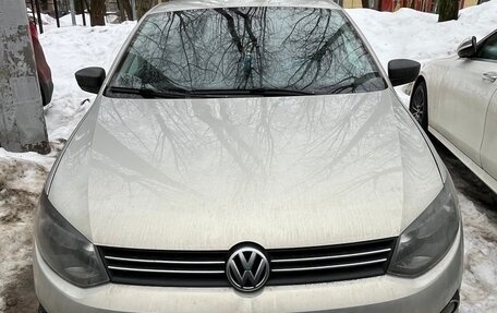 Volkswagen Polo VI (EU Market), 2012 год, 750 000 рублей, 4 фотография