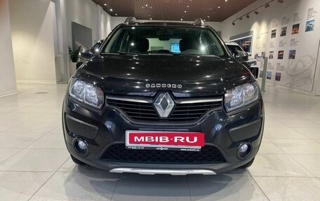 Renault Sandero II рестайлинг, 2015 год, 850 000 рублей, 2 фотография