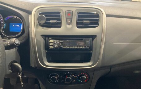 Renault Sandero II рестайлинг, 2015 год, 850 000 рублей, 15 фотография