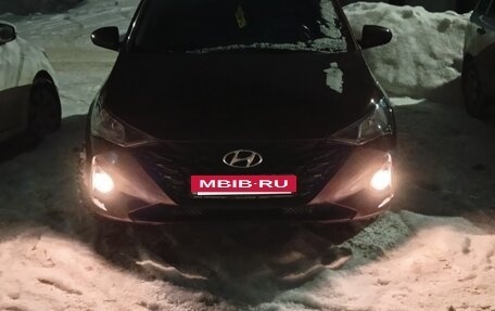 Hyundai Solaris II рестайлинг, 2021 год, 1 400 000 рублей, 10 фотография