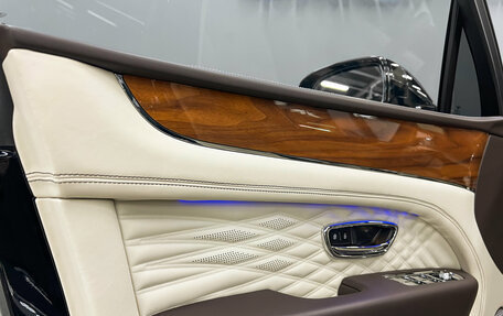 Bentley Bentayga I, 2024 год, 29 600 000 рублей, 13 фотография