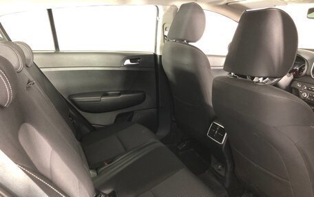 KIA Sportage IV рестайлинг, 2021 год, 2 200 000 рублей, 6 фотография