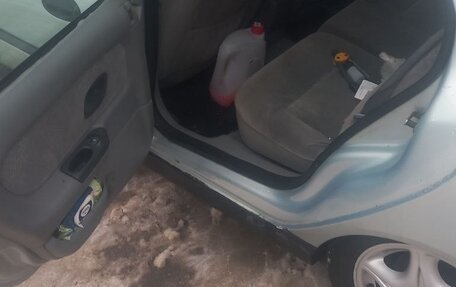 Renault Laguna II, 1999 год, 175 000 рублей, 2 фотография