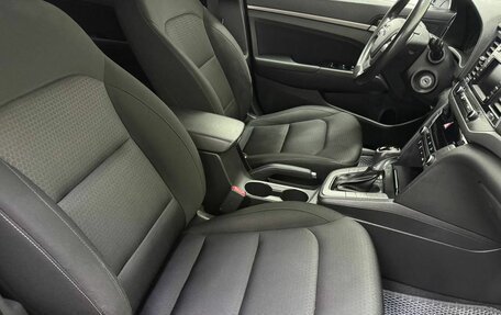 Hyundai Elantra VI рестайлинг, 2018 год, 1 670 000 рублей, 9 фотография