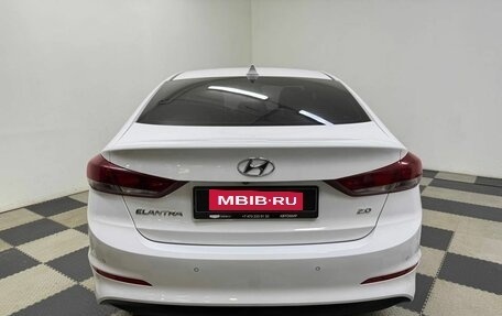 Hyundai Elantra VI рестайлинг, 2018 год, 1 670 000 рублей, 6 фотография