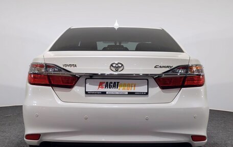 Toyota Camry, 2015 год, 1 697 000 рублей, 6 фотография