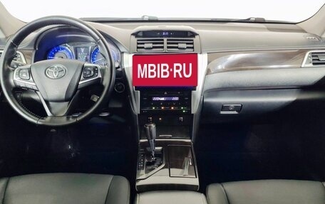 Toyota Camry, 2015 год, 1 697 000 рублей, 10 фотография