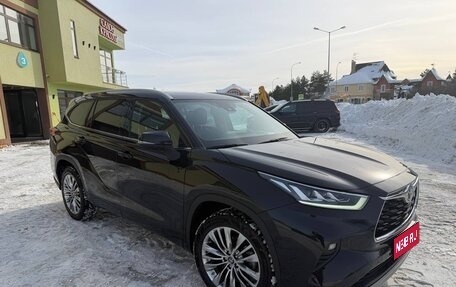 Toyota Highlander, 2023 год, 5 000 000 рублей, 1 фотография