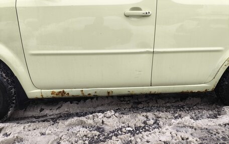 Nissan Cube II, 2003 год, 350 000 рублей, 2 фотография