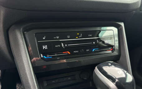 Volkswagen Tiguan II, 2021 год, 2 900 000 рублей, 20 фотография