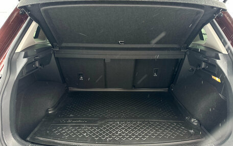 Volkswagen Tiguan II, 2021 год, 2 900 000 рублей, 26 фотография