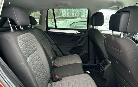 Volkswagen Tiguan II, 2021 год, 2 900 000 рублей, 28 фотография