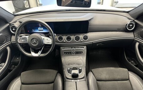 Mercedes-Benz E-Класс, 2019 год, 3 390 000 рублей, 7 фотография