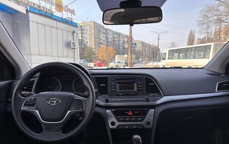 Hyundai Elantra VI рестайлинг, 2017 год, 1 480 000 рублей, 13 фотография