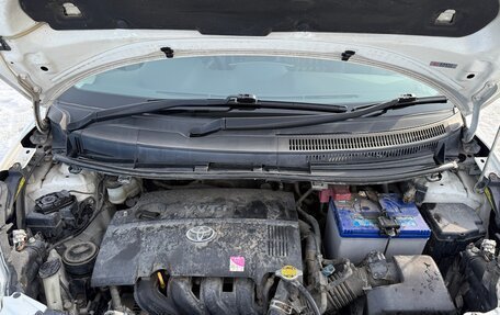 Toyota Ist II, 2010 год, 1 000 000 рублей, 13 фотография