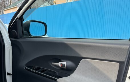 Toyota Ist II, 2010 год, 1 000 000 рублей, 14 фотография