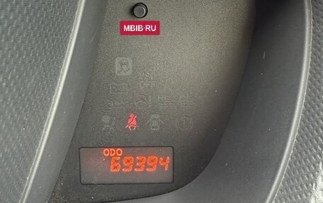 Toyota Ist II, 2010 год, 1 000 000 рублей, 18 фотография