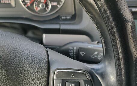 Volkswagen Jetta VI, 2010 год, 700 000 рублей, 13 фотография