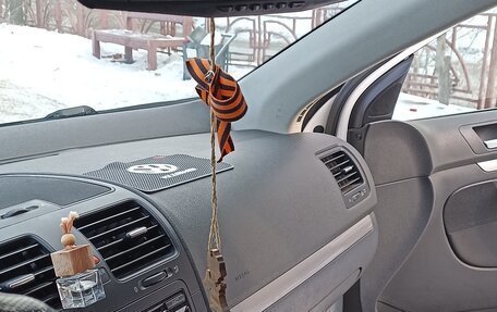 Volkswagen Jetta VI, 2010 год, 700 000 рублей, 18 фотография