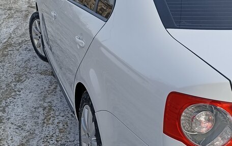 Volkswagen Jetta VI, 2010 год, 700 000 рублей, 8 фотография