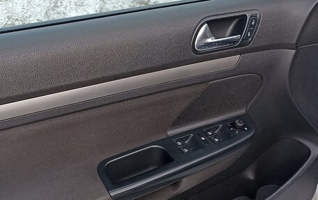 Volkswagen Jetta VI, 2010 год, 700 000 рублей, 21 фотография