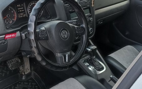Volkswagen Jetta VI, 2010 год, 700 000 рублей, 25 фотография