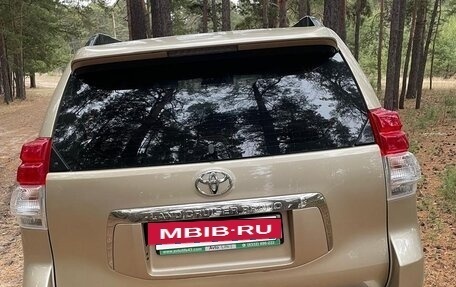 Toyota Land Cruiser Prado 150 рестайлинг 2, 2011 год, 2 550 000 рублей, 3 фотография