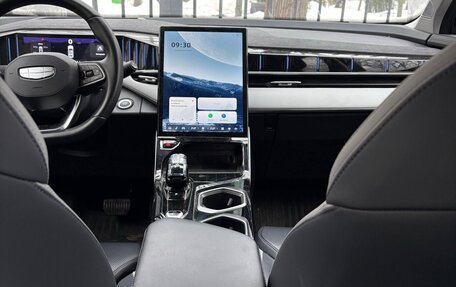 Geely Atlas, 2023 год, 2 765 800 рублей, 10 фотография