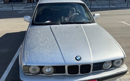 BMW 5 серия, 1990 год, 375 000 рублей, 1 фотография