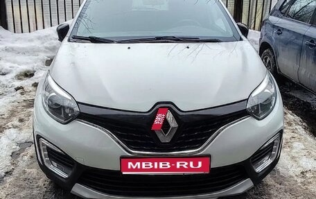 Renault Kaptur I рестайлинг, 2018 год, 1 078 000 рублей, 1 фотография