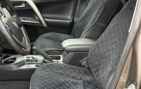 Toyota RAV4, 2017 год, 2 650 000 рублей, 12 фотография