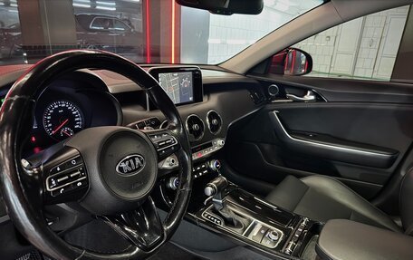 KIA Stinger I, 2018 год, 2 300 000 рублей, 13 фотография