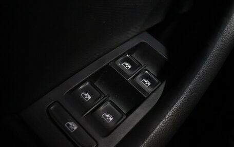 Skoda Rapid I, 2015 год, 885 000 рублей, 10 фотография