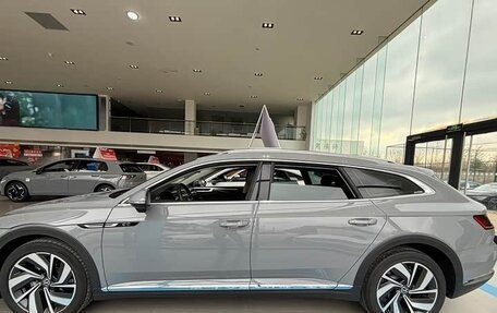 Volkswagen Passat CC, 2023 год, 4 300 000 рублей, 6 фотография