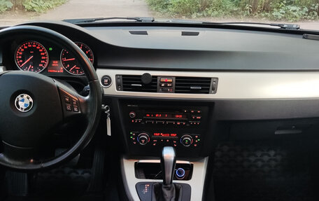 BMW 3 серия, 2011 год, 1 080 000 рублей, 1 фотография