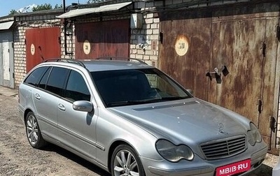 Mercedes-Benz C-Класс, 2003 год, 580 000 рублей, 1 фотография