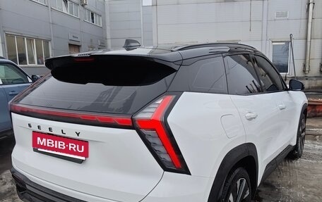 Geely Atlas, 2023 год, 2 850 000 рублей, 5 фотография