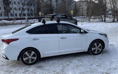 Hyundai Solaris II рестайлинг, 2018 год, 900 000 рублей, 7 фотография