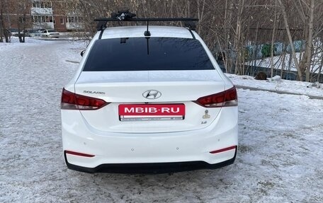Hyundai Solaris II рестайлинг, 2018 год, 900 000 рублей, 6 фотография