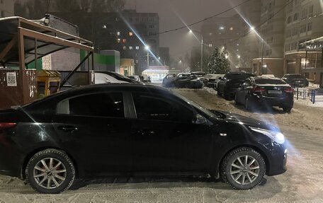 KIA Rio IV, 2017 год, 890 000 рублей, 12 фотография