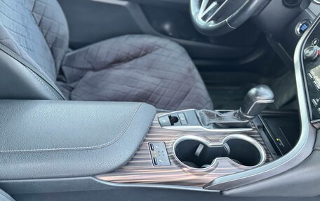 Toyota Camry, 2018 год, 2 820 000 рублей, 15 фотография