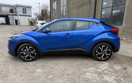 Toyota C-HR I рестайлинг, 2021 год, 4 фотография