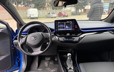 Toyota C-HR I рестайлинг, 2021 год, 8 фотография