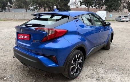 Toyota C-HR I рестайлинг, 2021 год, 3 фотография