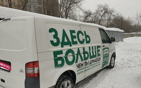 Volkswagen Transporter T5 рестайлинг, 2013 год, 1 000 000 рублей, 6 фотография