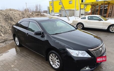 Toyota Camry, 2013 год, 1 070 000 рублей, 2 фотография
