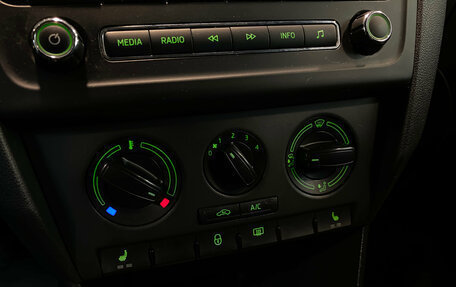 Skoda Rapid I, 2014 год, 700 000 рублей, 12 фотография