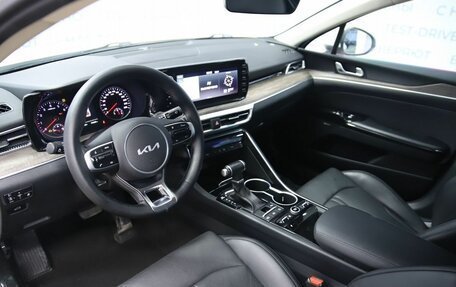 KIA K5, 2022 год, 2 750 000 рублей, 10 фотография